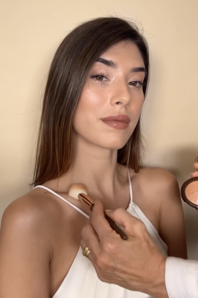 Sonia Marina se ilumina en el cuerpo.